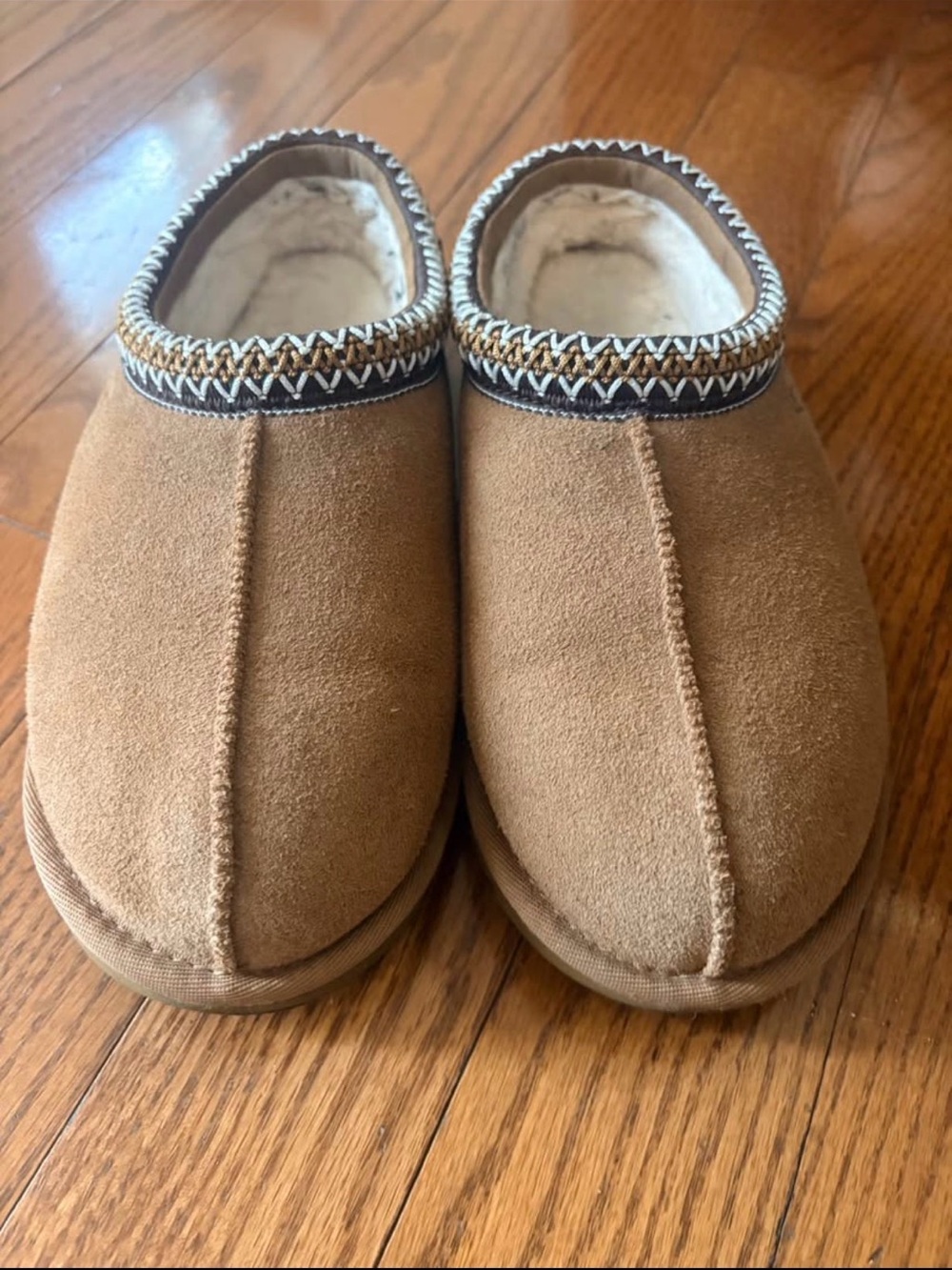 UGG Tasmans